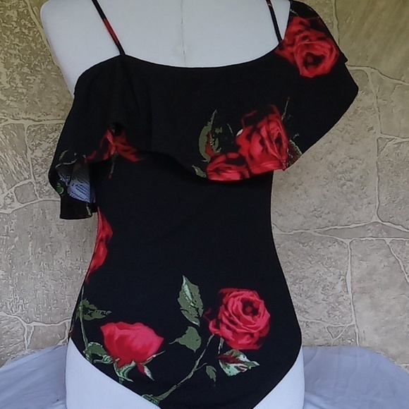 Charlotte Russe Tops - CHARLOTTE RUSSE BODY SUIT